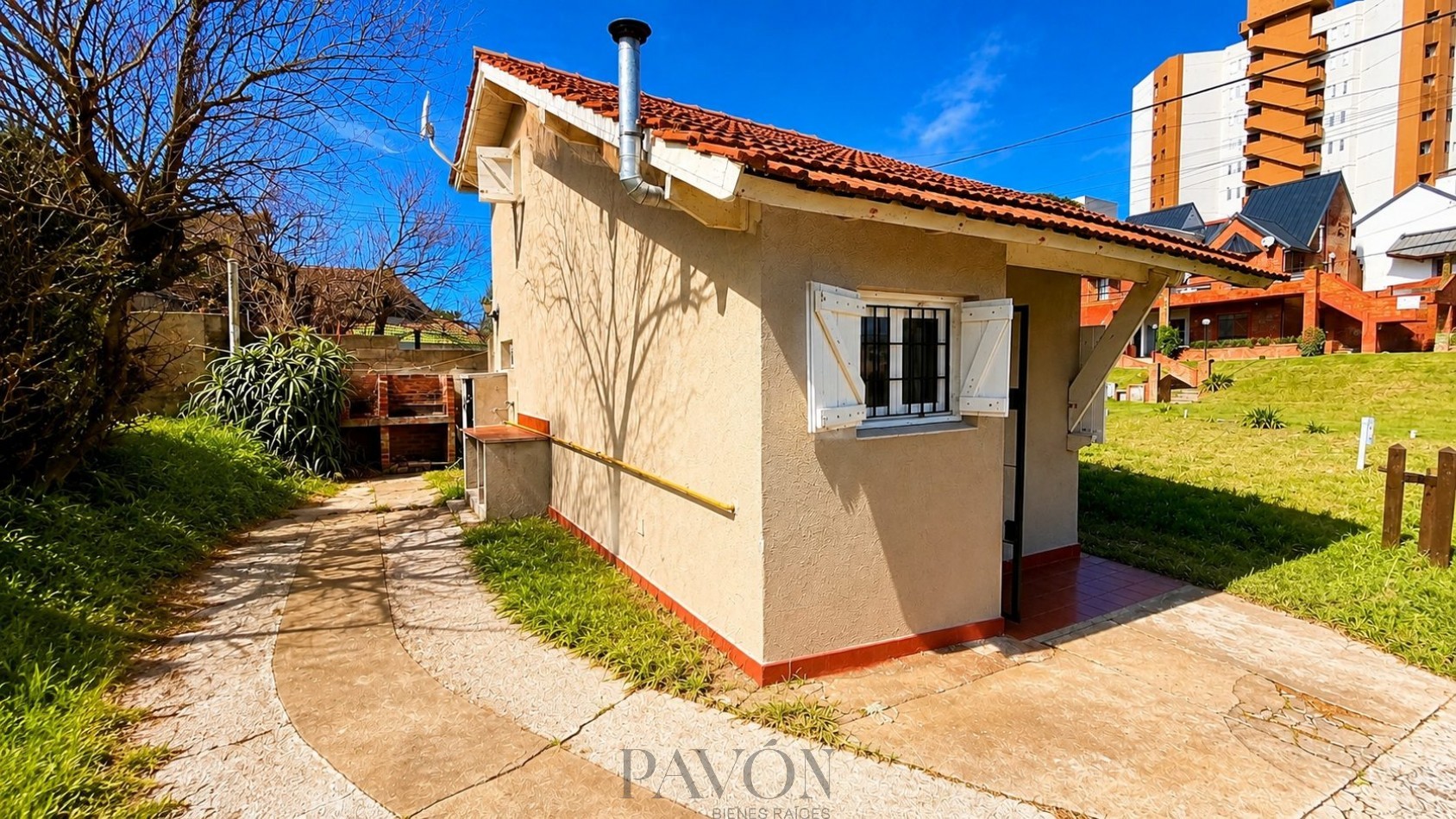 Duplex 3 ambientes en PH - Zona Sur de Villa Gesell.